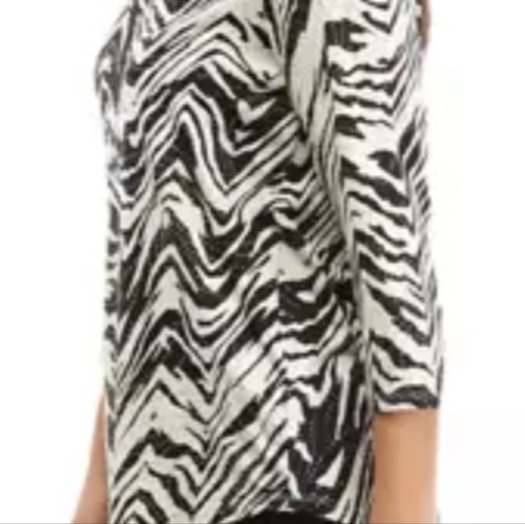 NWT Ruby Red Petite Keyhole Neck Zebra Print Knit Top 2XL - Picture 2 of 8